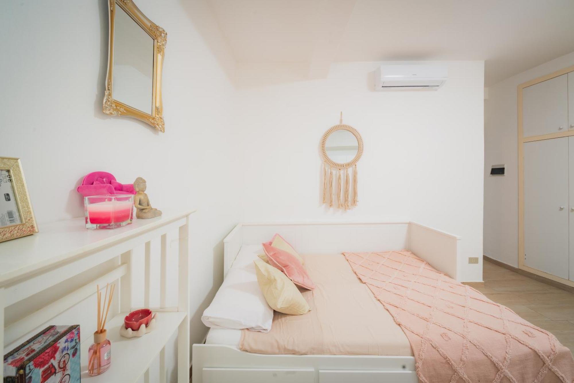 Suite "Castello" Del Garda - Apt Per Coppie Garda Desenzano del Garda Esterno foto