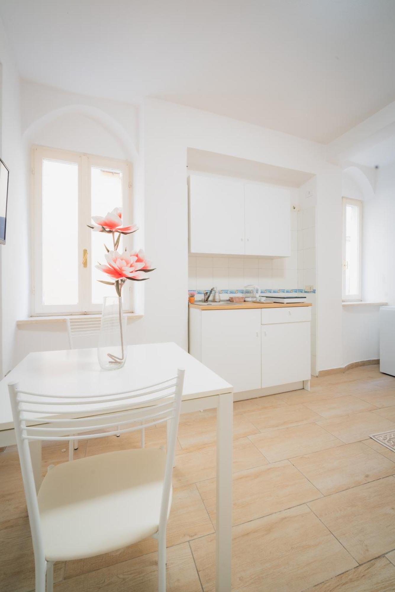 Suite "Castello" Del Garda - Apt Per Coppie Garda Desenzano del Garda Esterno foto